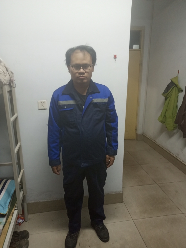 黄俊的第一张照片--包头相亲服务中心