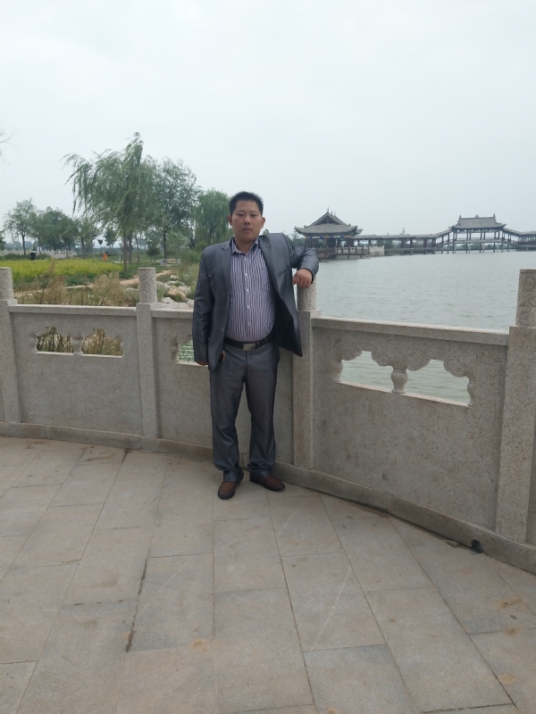 寻找爱的第一张照片--包头相亲服务中心