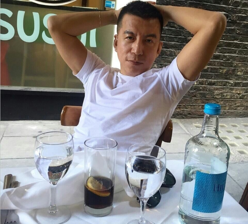 不忘初心的第一张照片--包头相亲服务中心