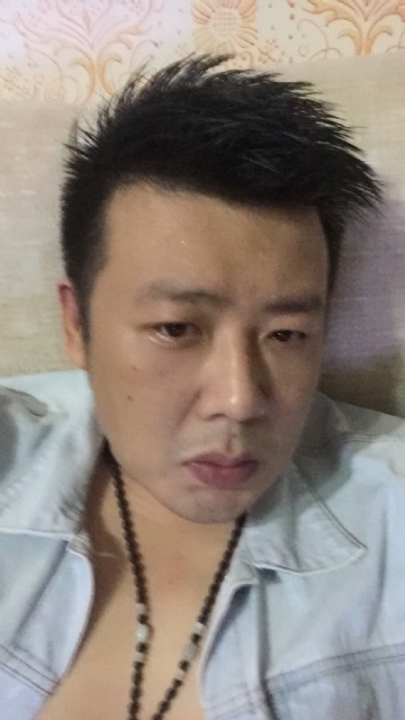 沐浴阳光的第一张照片--包头相亲服务中心