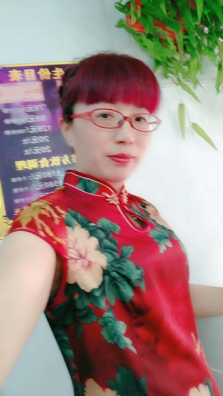 平凡女人的第一张照片--包头相亲服务中心