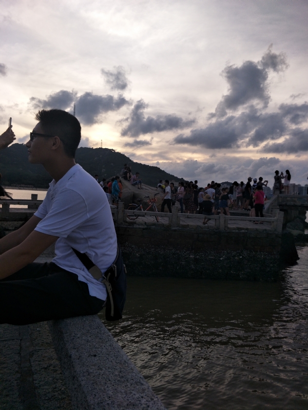 诗和远方的第一张照片--包头相亲服务中心