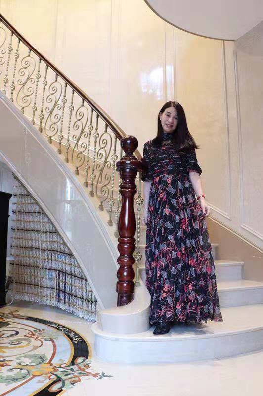 馨儿的第三张照片--包头相亲服务中心