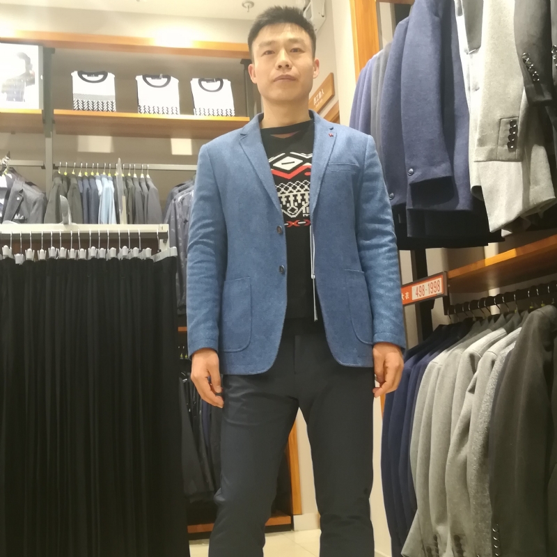 一只蚂蚁的第一张照片--包头相亲服务中心