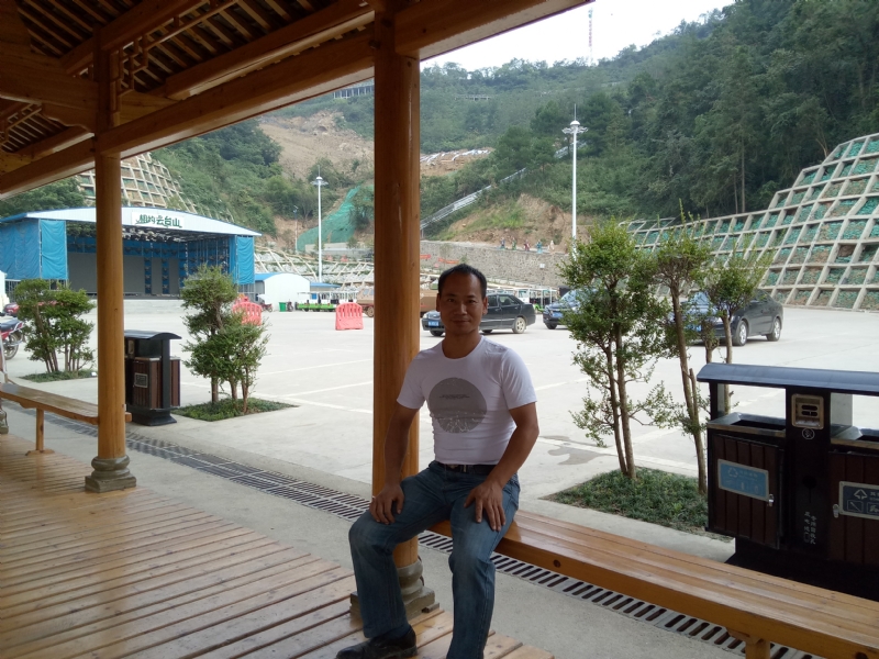 安哥的第一张照片--包头相亲服务中心