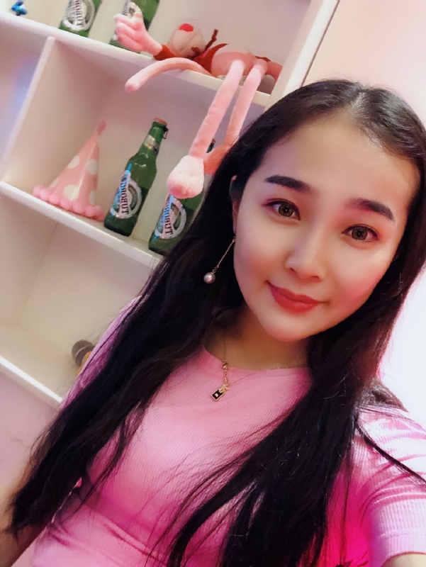 李雨菲的第一张照片--包头相亲服务中心