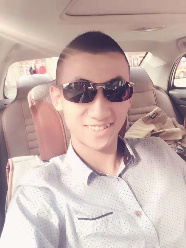 风雨的第一张照片--包头相亲服务中心