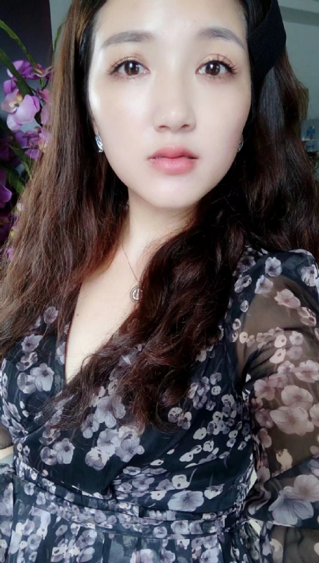 Jasmyn的第一张照片--包头相亲服务中心