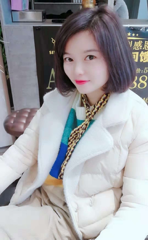 认真的雪的第一张照片--包头相亲服务中心