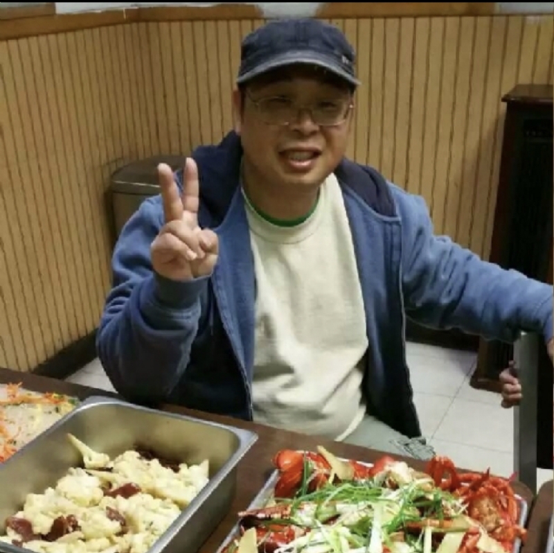 wally的第一张照片--包头相亲服务中心