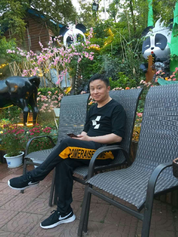 想家的第一张照片--包头相亲服务中心