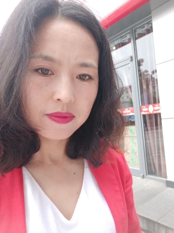 枫叶飘零的第一张照片--包头相亲服务中心