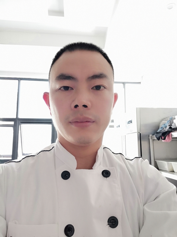 剑客段狼的第一张照片--包头相亲服务中心