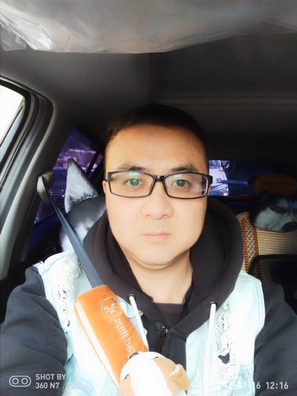 香烟最懂男人心的第一张照片--包头相亲服务中心