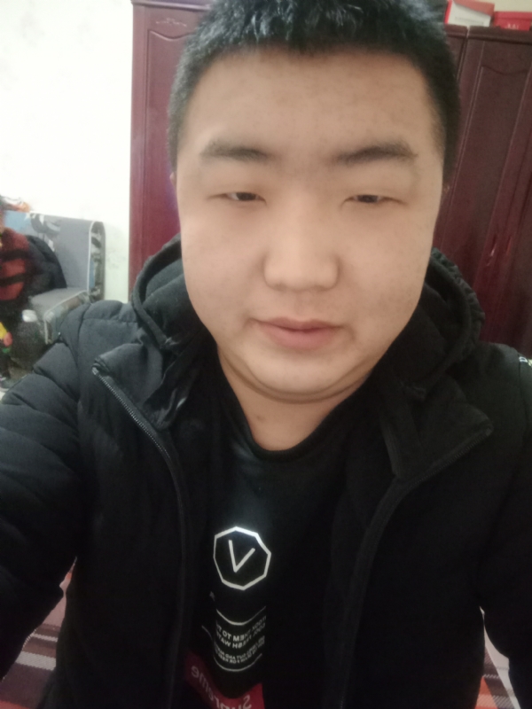 坦荡荡的第一张照片--包头相亲服务中心