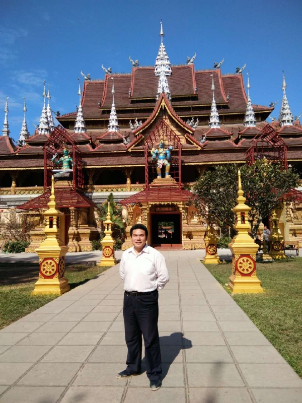 蓝熊的第一张照片--包头相亲服务中心