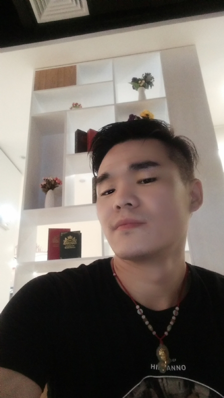 涵博随缘的第一张照片--包头相亲服务中心