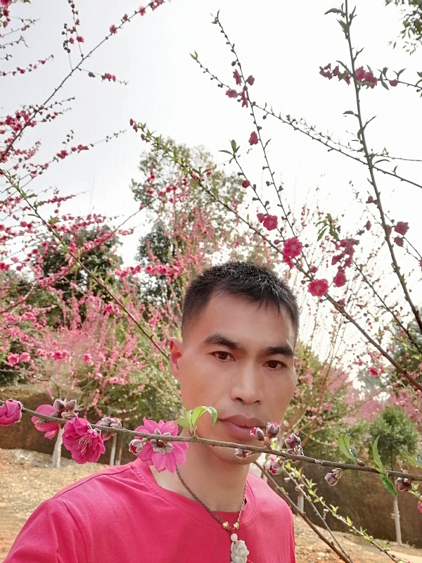 惜緣的第一张照片--包头相亲服务中心