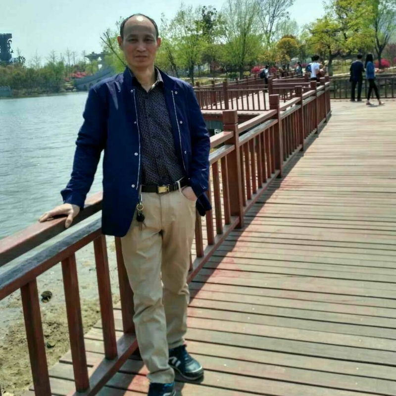 大随帅哥的第一张照片--包头相亲服务中心