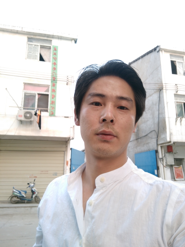 峰哥的第一张照片--包头相亲服务中心