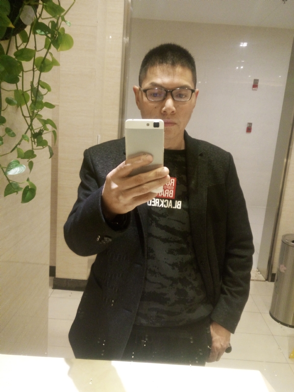 顺其自然的第一张照片--包头相亲服务中心