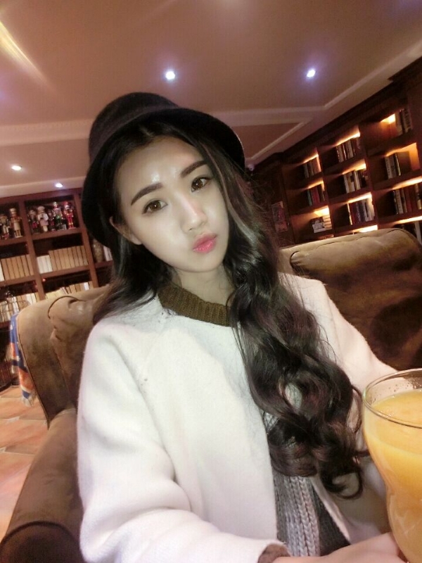 气质小妹的第三张照片--包头相亲服务中心