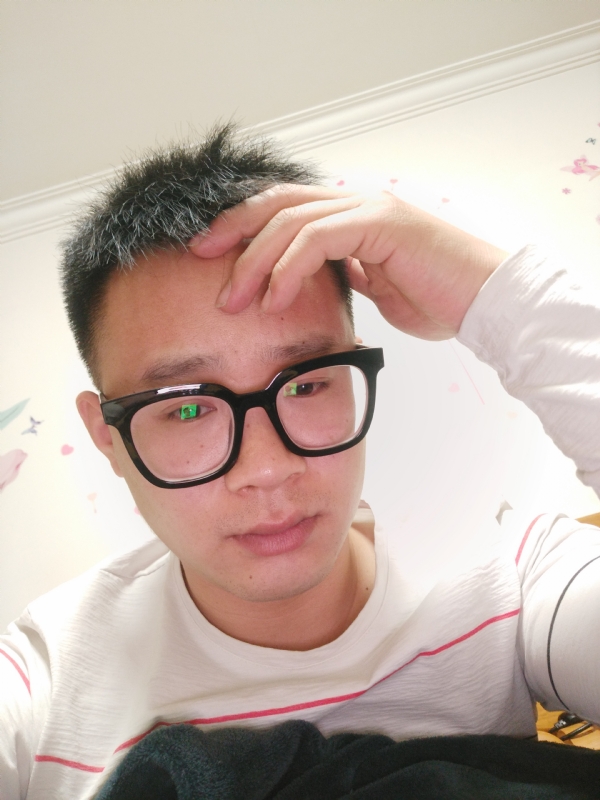 华灯初上的夜晚的第一张照片--包头相亲服务中心