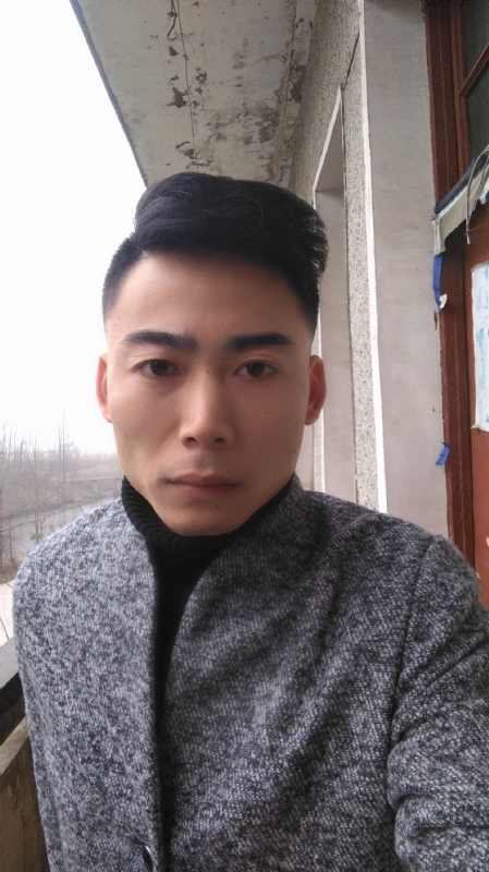 谁伴我闯荡的第一张照片--包头相亲服务中心