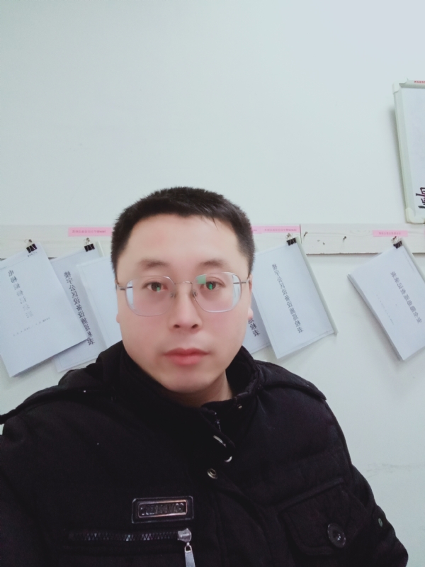 一头猪的第一张照片--包头相亲服务中心