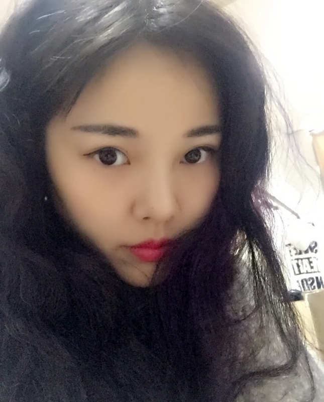 馨馨向荣的第二张照片--包头相亲服务中心