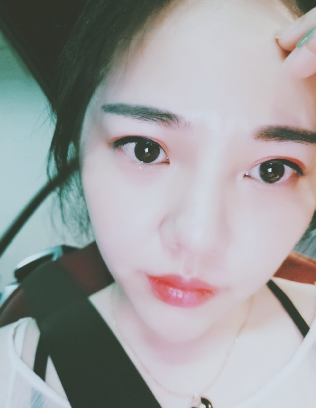 馨馨向荣的第四张照片--包头相亲服务中心