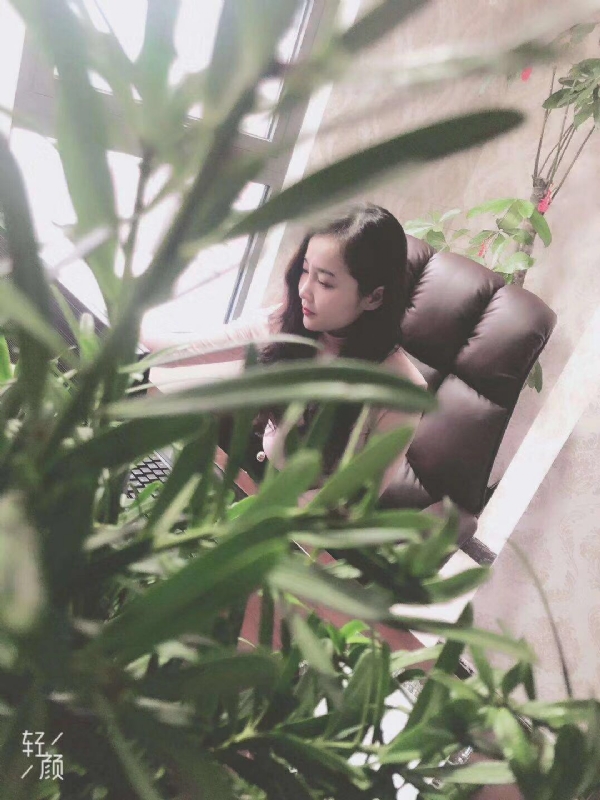 时光浅夏的第二张照片--包头相亲服务中心