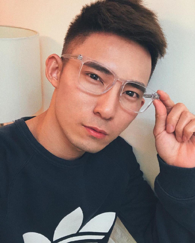 小伟的第一张照片--包头相亲服务中心