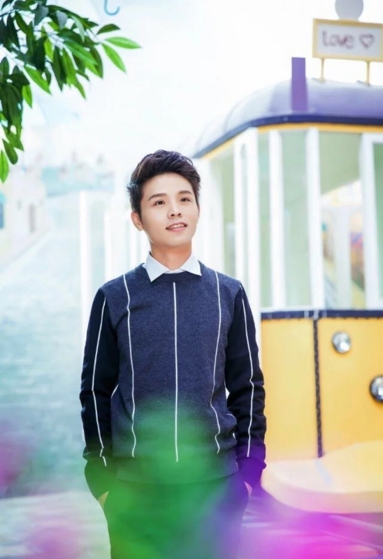 平凡的人的第一张照片--包头相亲服务中心