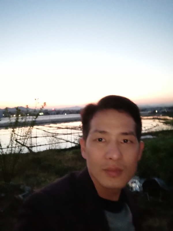 不忘初心的第一张照片--包头相亲服务中心