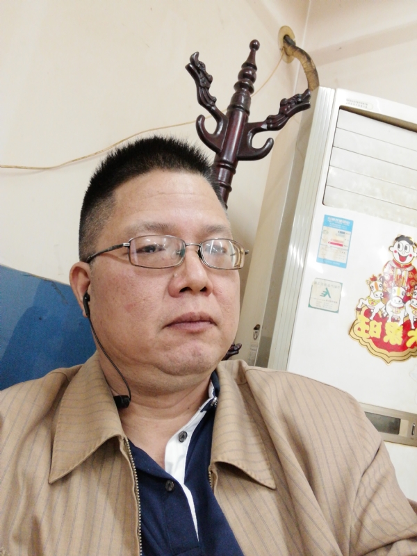 一个人的第一张照片--包头相亲服务中心