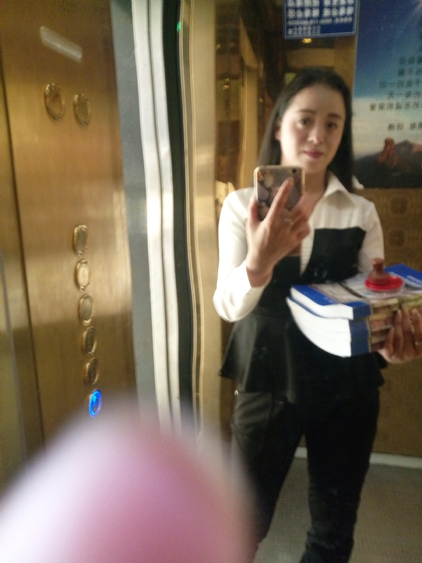 铿锵玫瑰的第一张照片--包头相亲服务中心