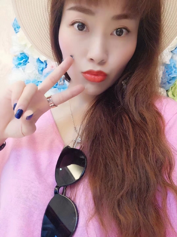 晴子的第一张照片--包头相亲服务中心