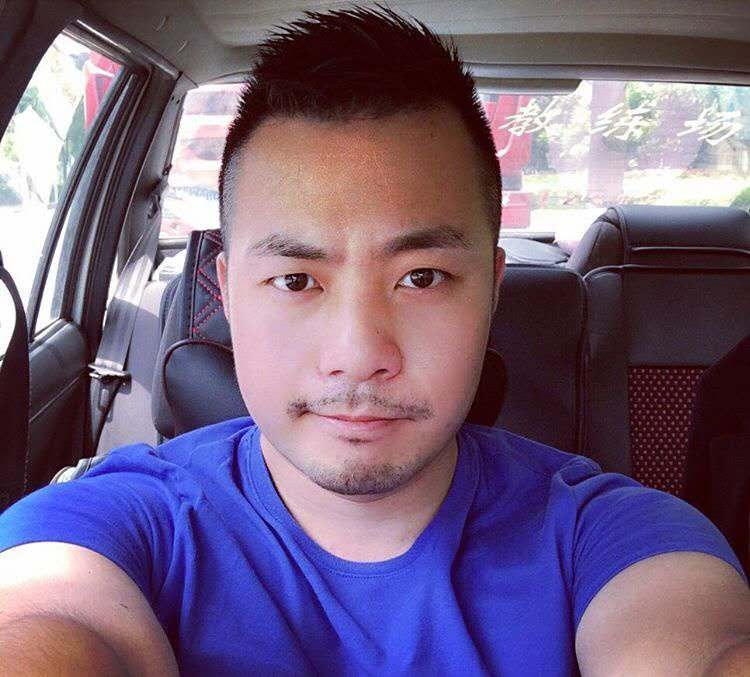 刘江平的第三张照片--包头相亲服务中心