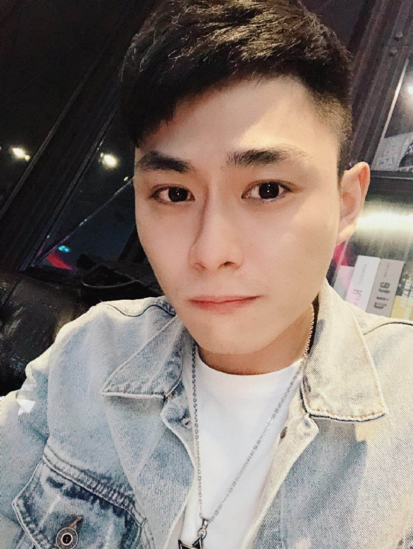 浩浩的第一张照片--包头相亲服务中心