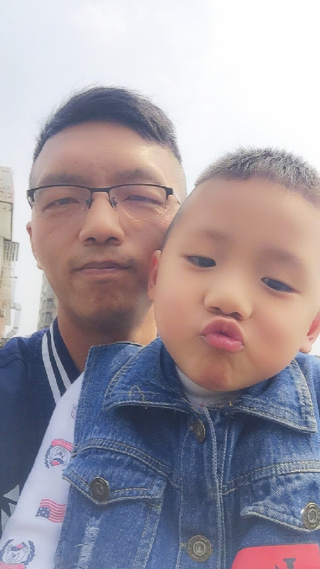 林松的第一张照片--包头相亲服务中心