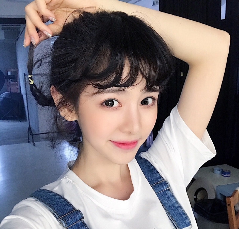 迷离的第一张照片--包头相亲服务中心