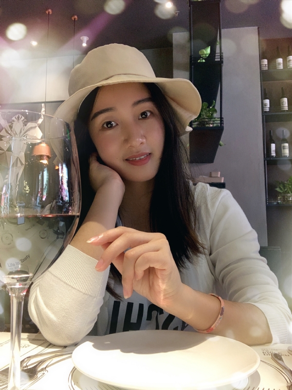 Daisy的第一张照片--包头相亲服务中心