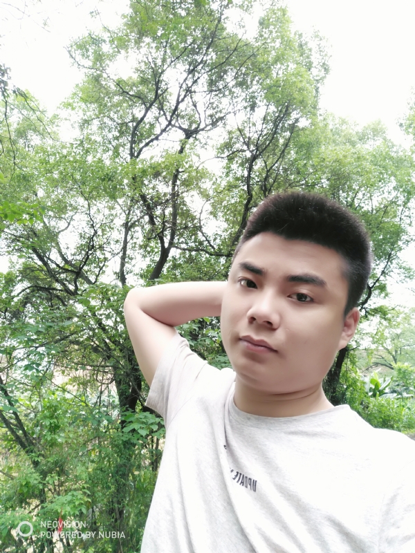 黄帅哥的第一张照片--包头相亲服务中心