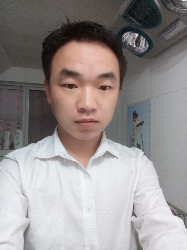 夜凉露沾衣的第二张照片--包头相亲服务中心