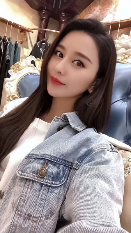 李珊珊的第一张照片--包头相亲服务中心