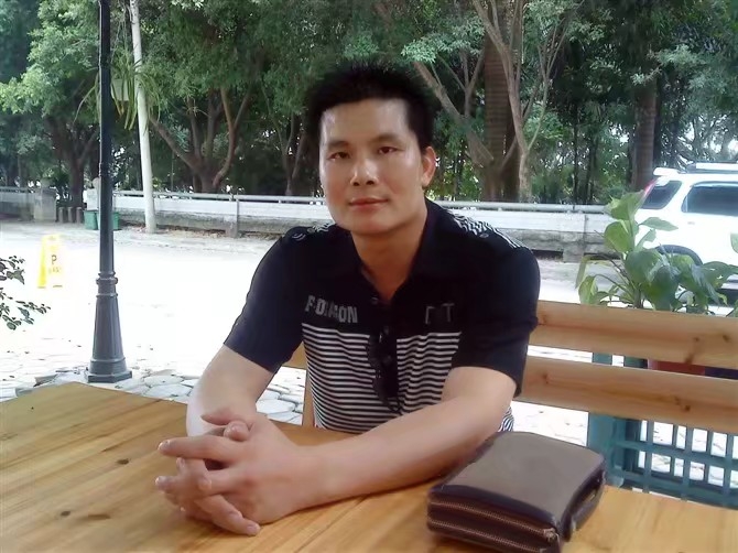 贴身爱人的第一张照片--包头相亲服务中心