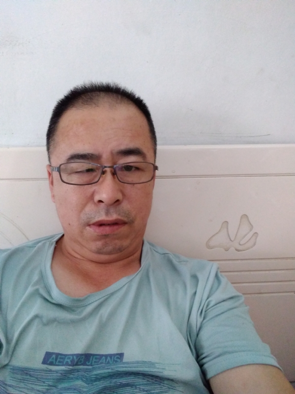 大叔的第一张照片--包头相亲服务中心