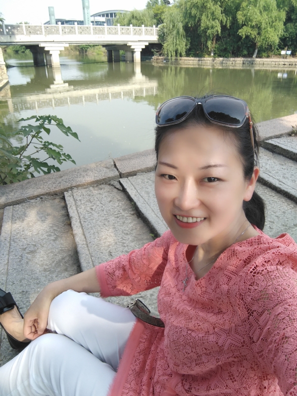 渴慕的第一张照片--包头相亲服务中心