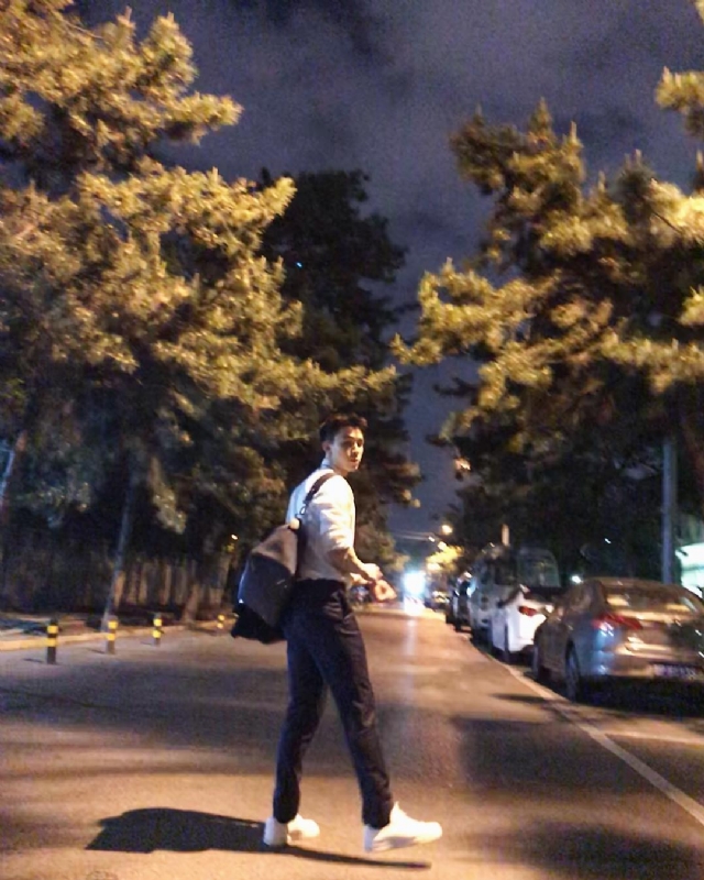 深海的第二张照片--包头相亲服务中心